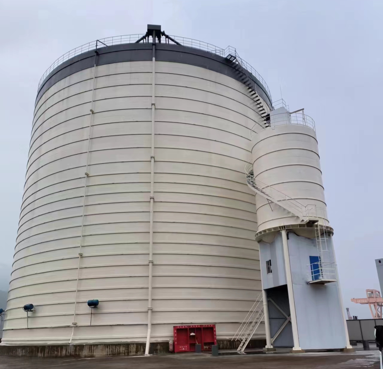 鹤城10万吨水泥钢板库